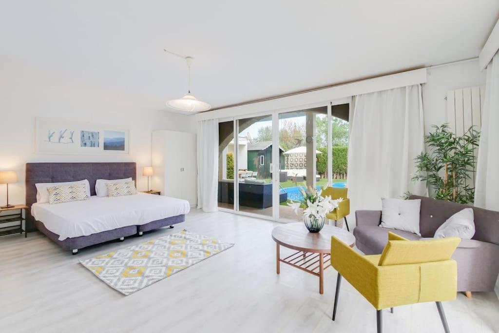 Holiday home Moderne Villa, Pool+meerblick,schnelles Wifi,klima